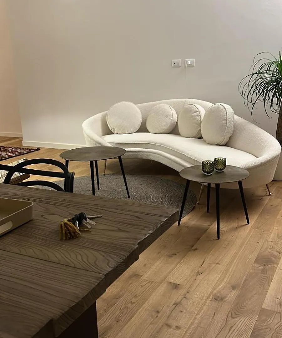 Waterfront Balcony I Grani 5 Resort Grand Suite Livorno Appartamento