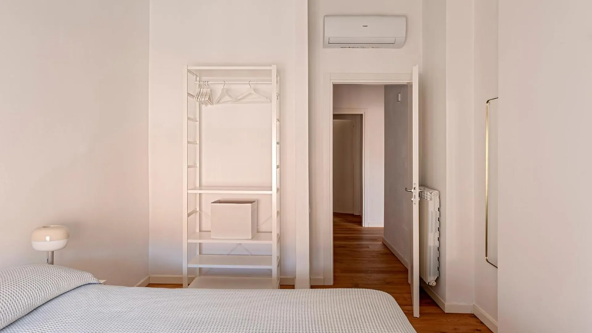 Waterfront Balcony I Grani 5 Resort Grand Suite Livorno 0*,  Italia